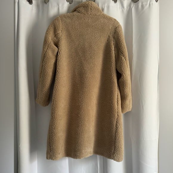 JustFab Drape Front Teddy Coat - Picture 5 of 6